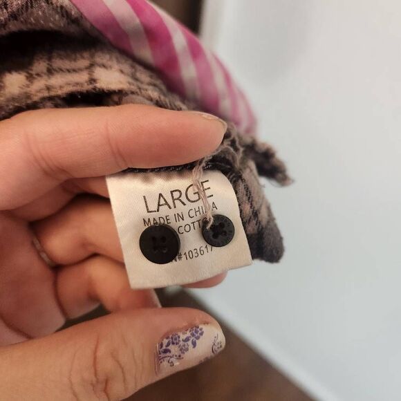 Custom distressed shirt - Picture 6 of 6